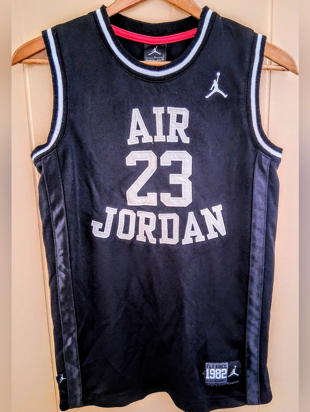 Jordan Black and White AIR 23 Youth Large Basketball Jersey